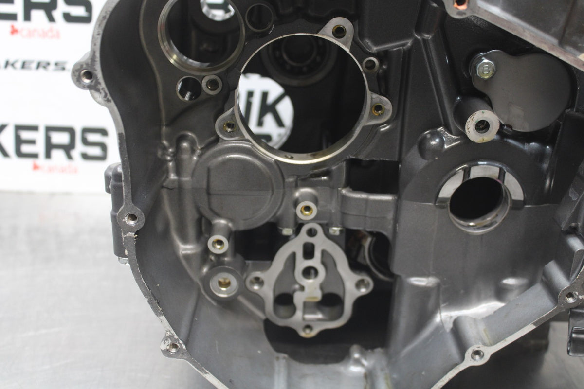 22-25 YAMAHA YZF R7 ENGINE MOTOR CRANKCASE CRANK CASES BLOCK BB850