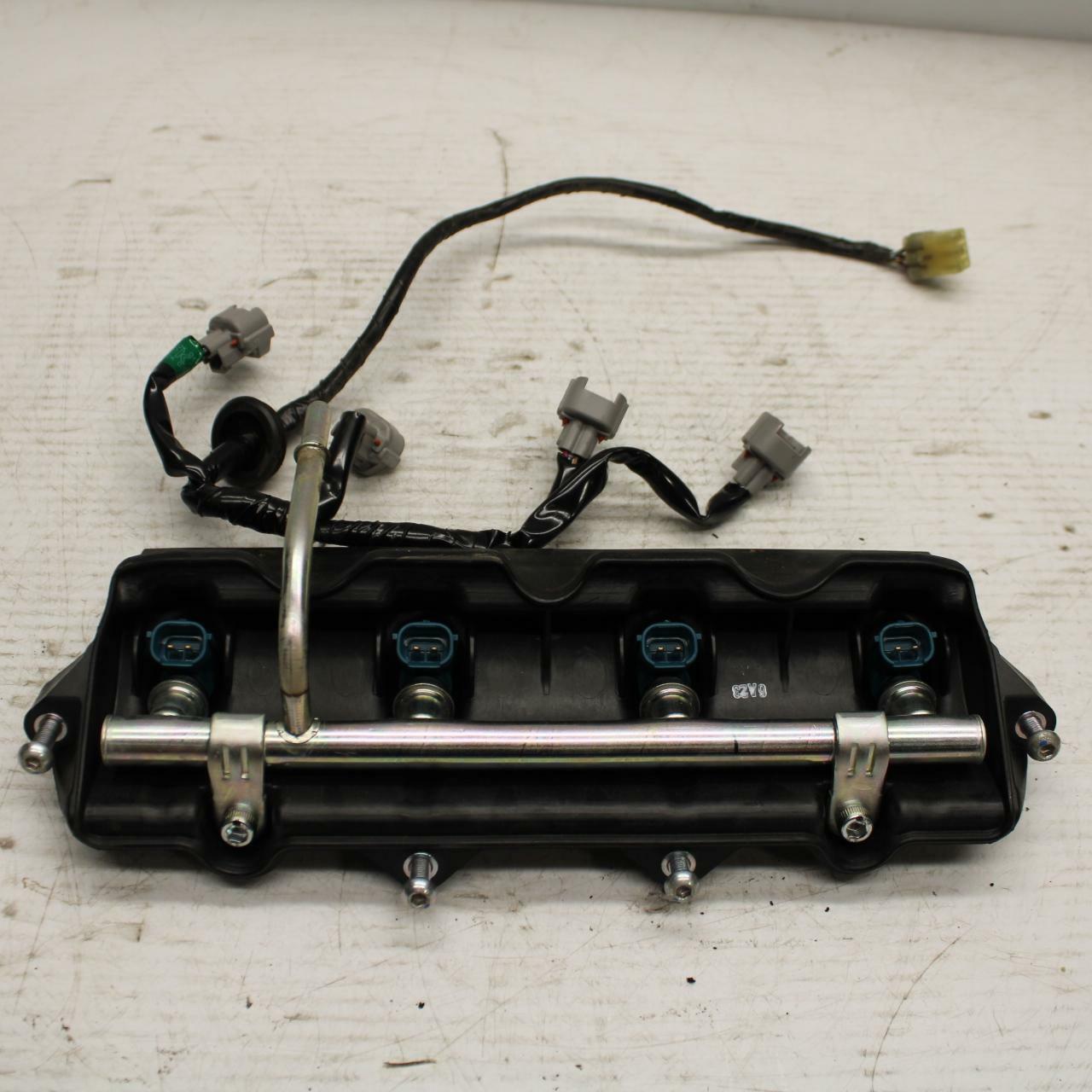 07 YAMAHA YZF R6 2c0 SECONDARY FUEL INJECTORS TOP AIRBOX GAS RAIL BB297