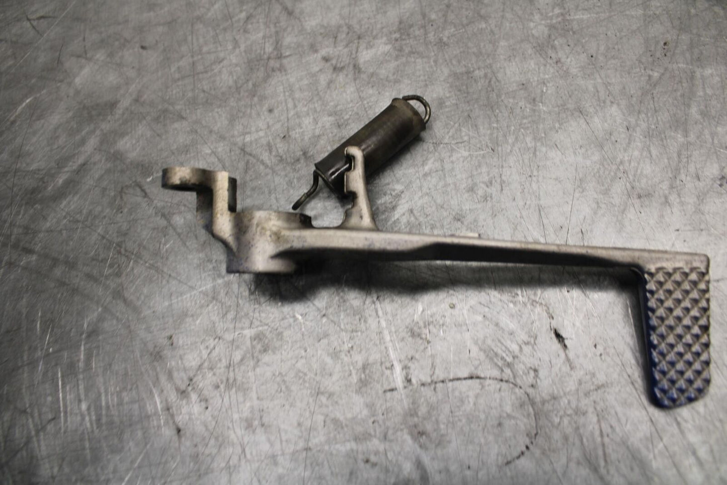 07 YAMAHA YZF R6 RIGHT REARSET BRAKE FOOT PEDAL 2C0-27211-00-00 BB495