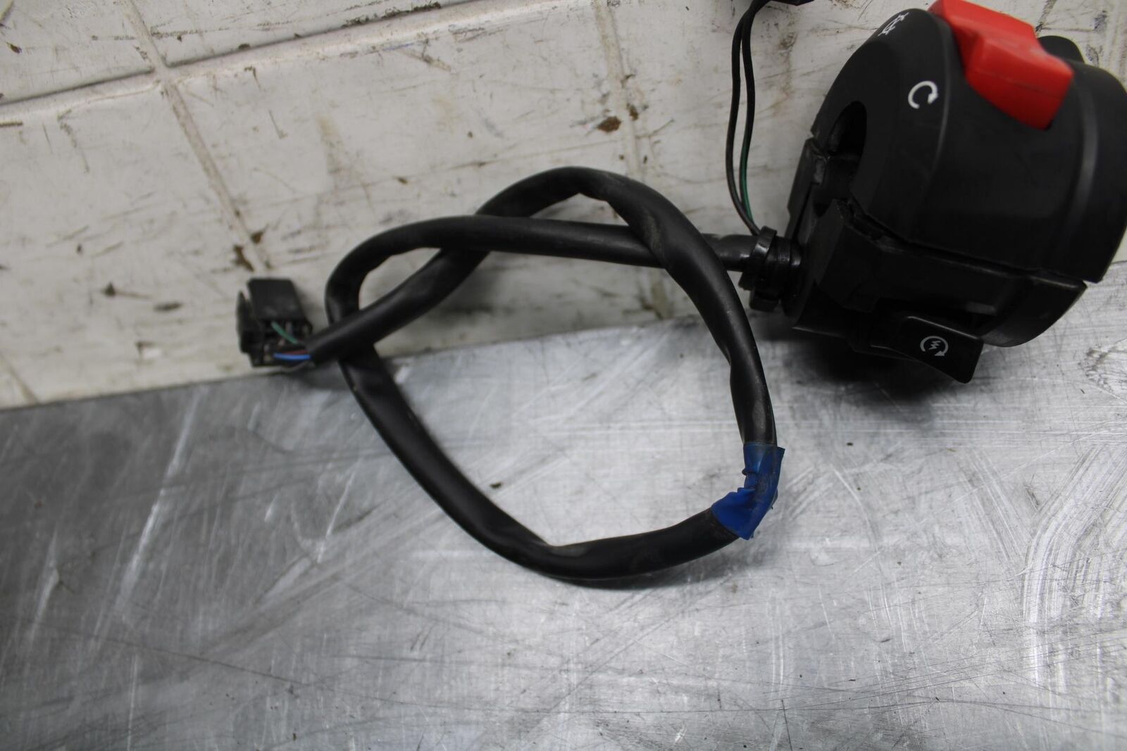2016 Suzuki Bandit 1250S GSF1250SA ABS RIGHT CLIP ON HANDLE KILL OFF START BB509