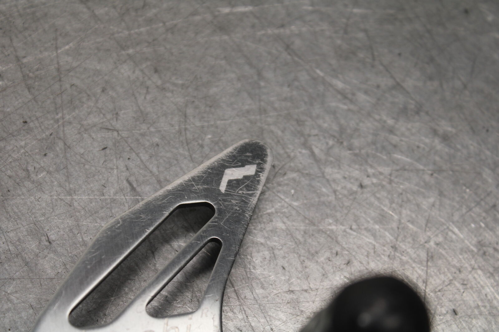 09-12 KAWASAKI NINJA ZX6R RIGHT LEFT REARSETS REAR SET DRIVER FOOT PEGS  BB698