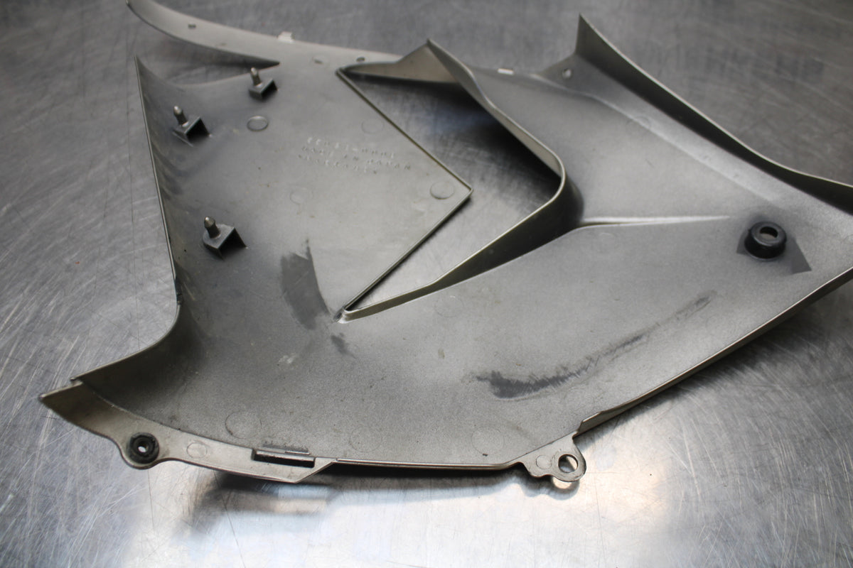 04-05 KAWASAKI NINJA ZX10R RIGHT MID UPPER SIDE FAIRING COWL PLASTIC BB163