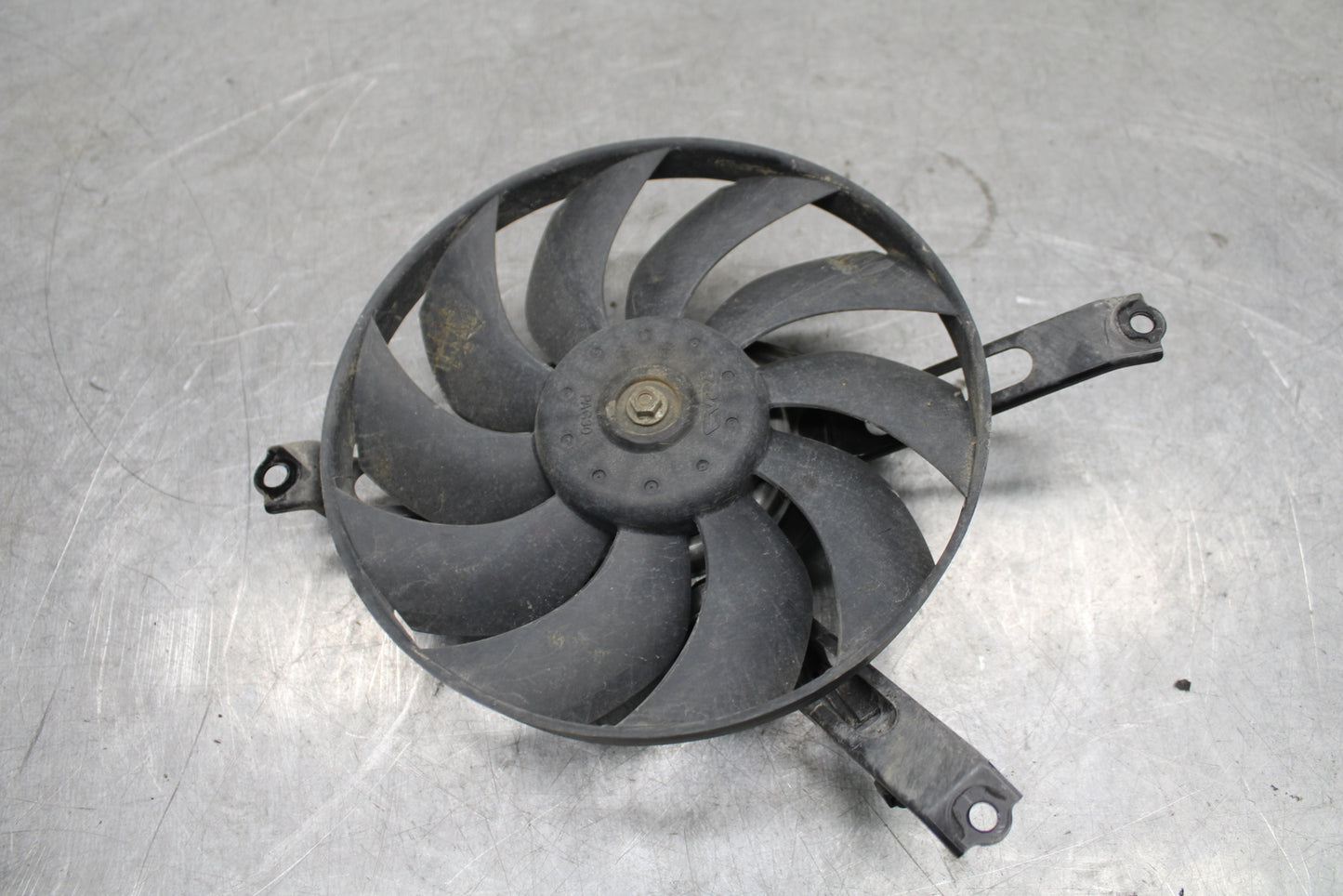 17-21 HONDA CBR1000RR SP RIGHT ENGINE RADIATOR COOLING FAN MOTOR BB681