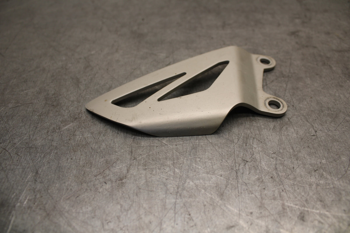 09-11 TRIUMPH DAYTONA 675 RIGHT REARSET REAR SET HEEL GUARD COVER BB652
