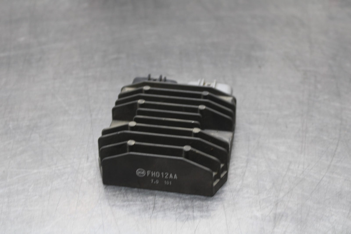 07-08 YAMAHA YZF R1 RECTIFIER VOLTAGE REGULATOR BB771