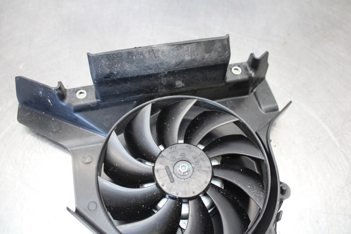 18-23 KAWASAKI NINJA 400 EX400 ABS ENGINE RADIATOR COOLING FAN BB192