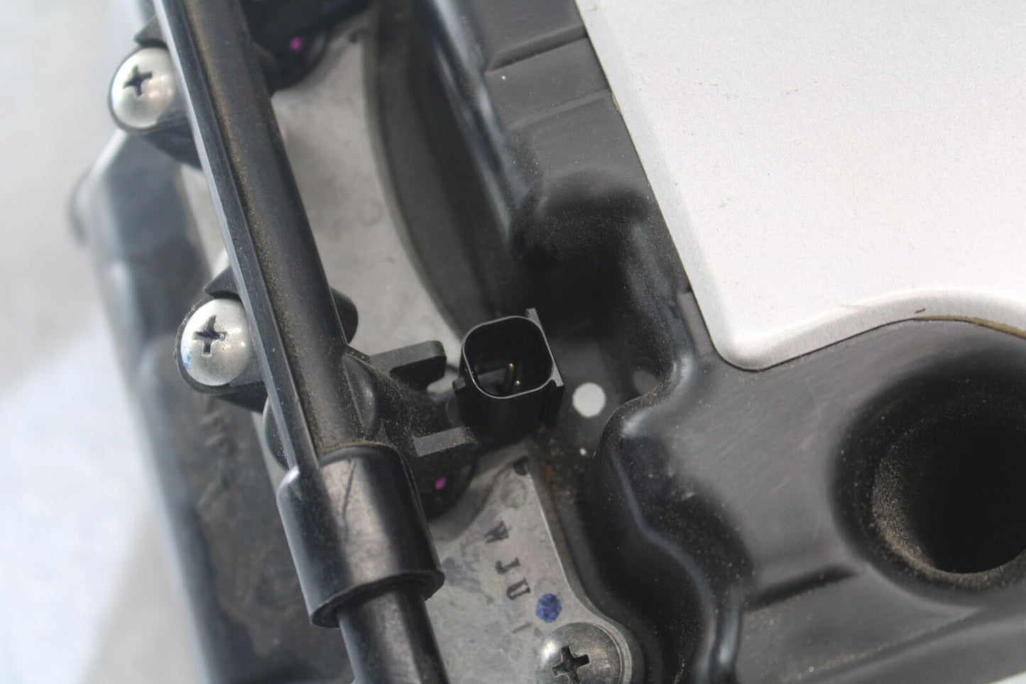 09-12 KAWASAKI NINJA ZX6R AIRBOX AIR INTAKE FILTER BOX 11010-0198 BB698