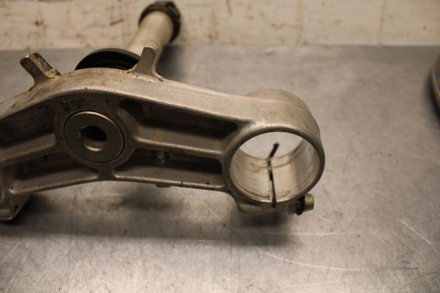 2003 Kawasaki Ninja ZX6RR ZX600K FRONT FORKS CLAMP LOWER TRIPLE TREE STEM BB66