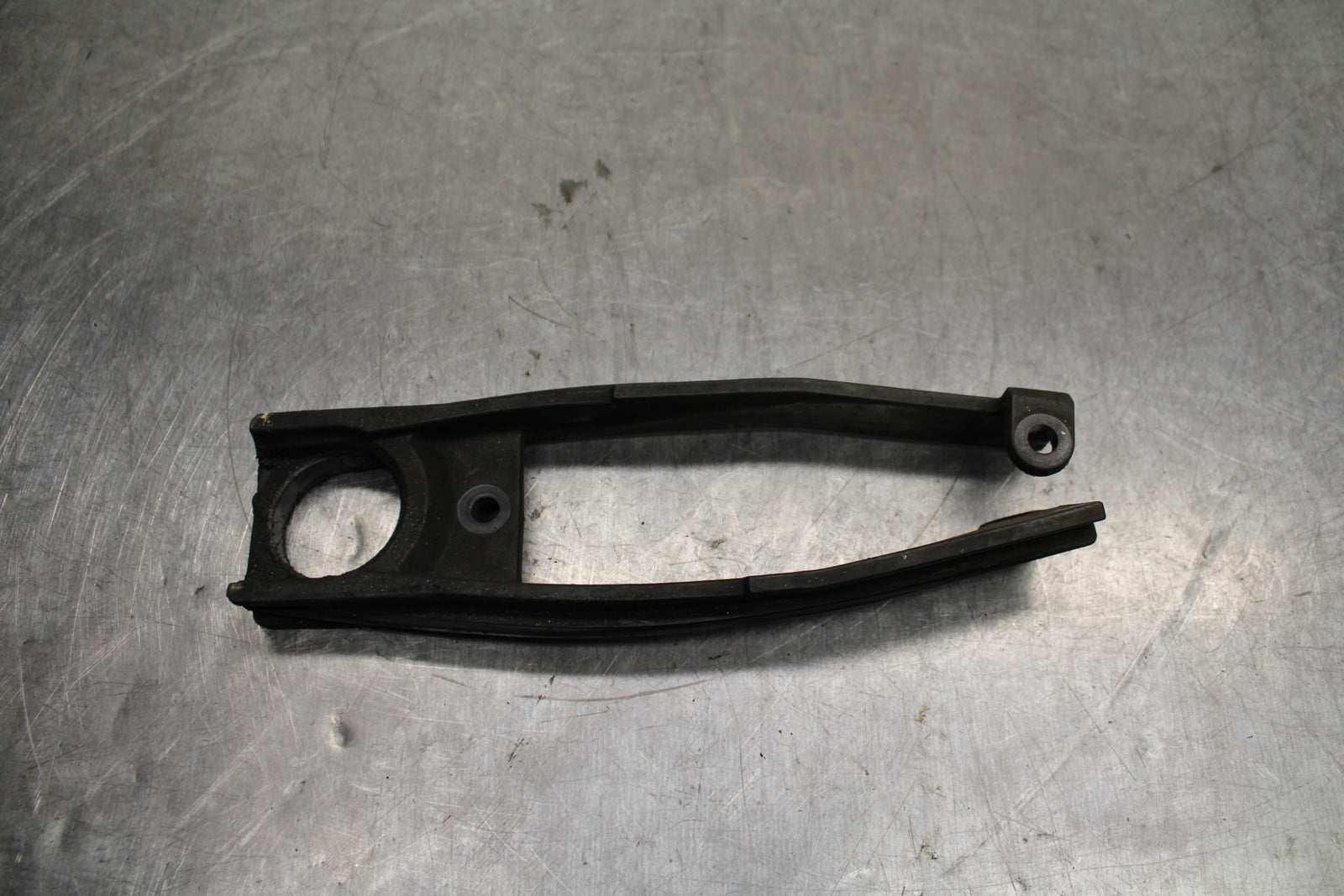 08-10 SUZUKI GSXR 600 SWINGARM CHAIN BUFFER SLIDER GUIDE BB130