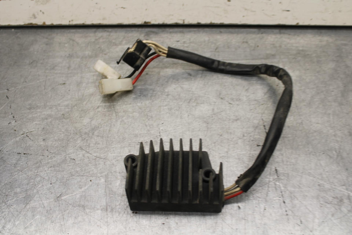 1998 Yamaha Vmax 1200 VMX1200 RECTIFIER VOLTAGE REGULATOR BB620