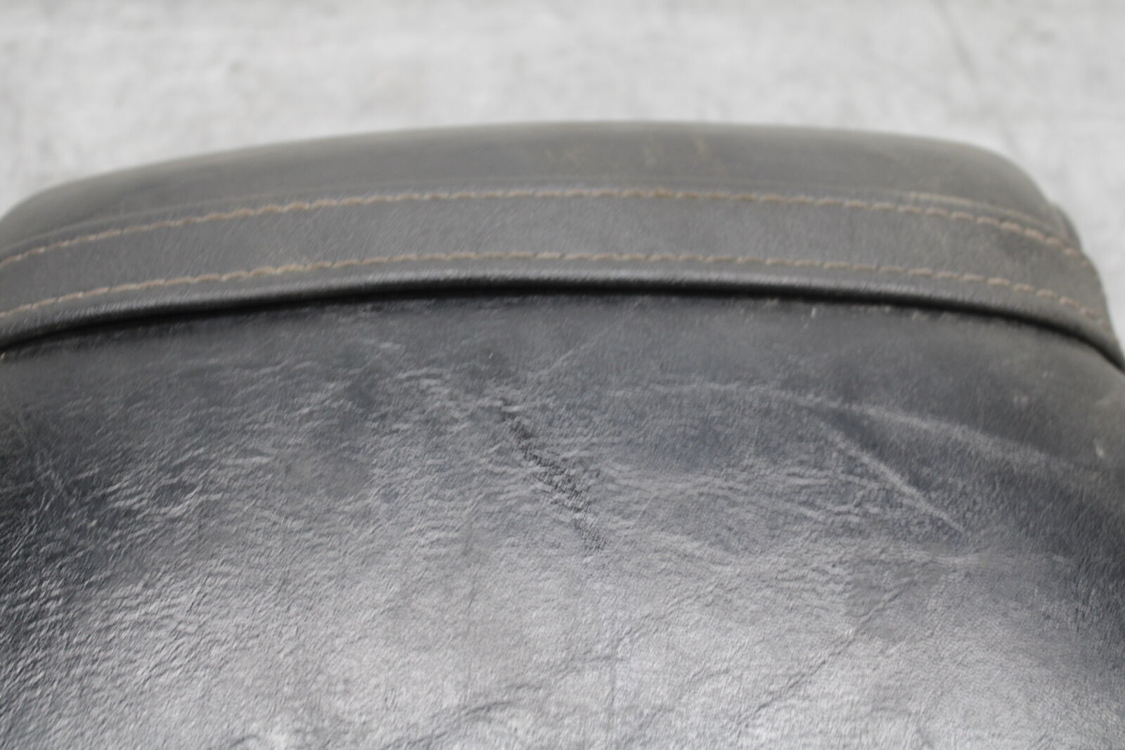 14-15 YAMAHA V STAR 1300 XVS1300CT TOURER REAR BACK PASSENGER SEAT BB722