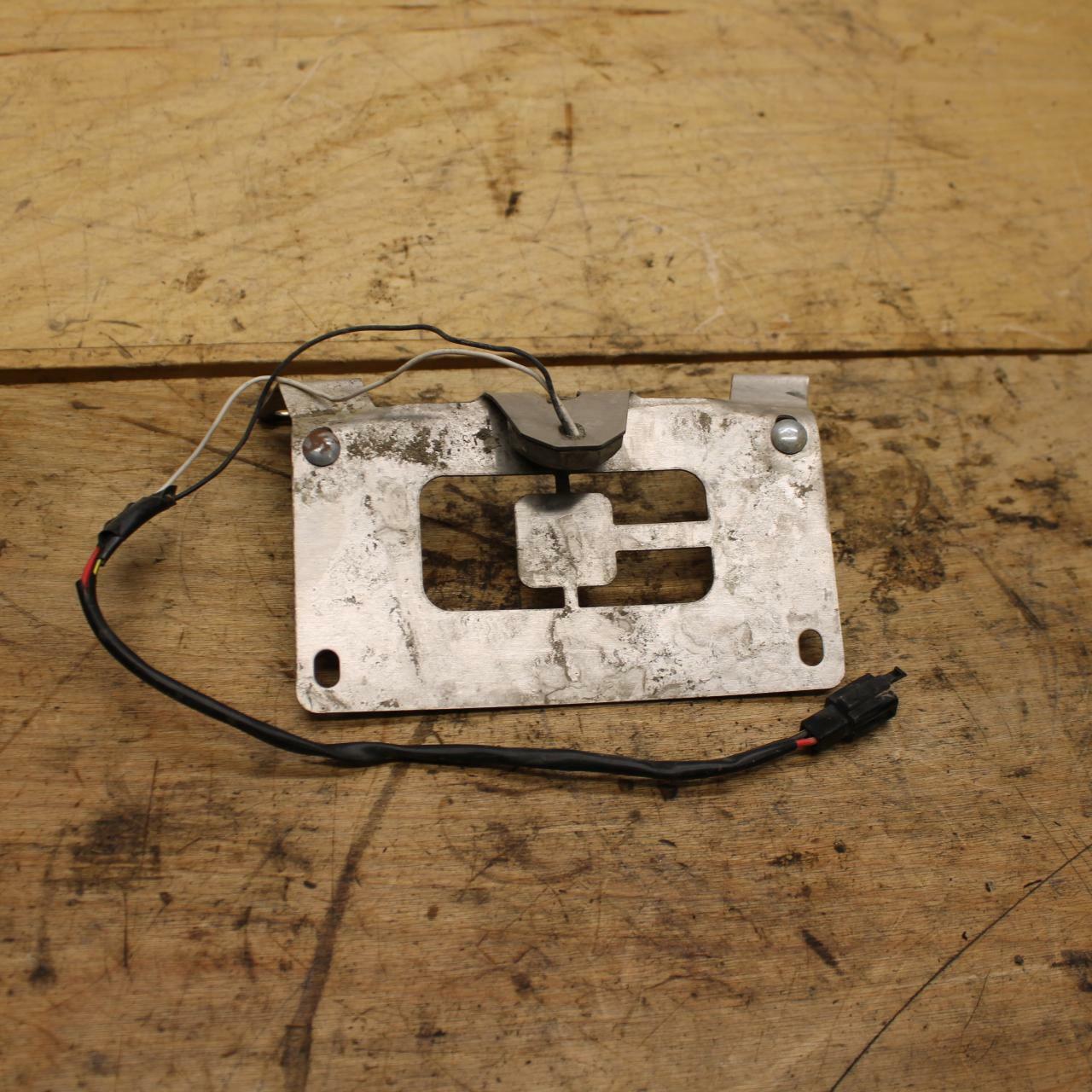 09-10 KAWASAKI ER-6N FENDER ELIMINATOR LICENSE PLATE BRACKET  BB325