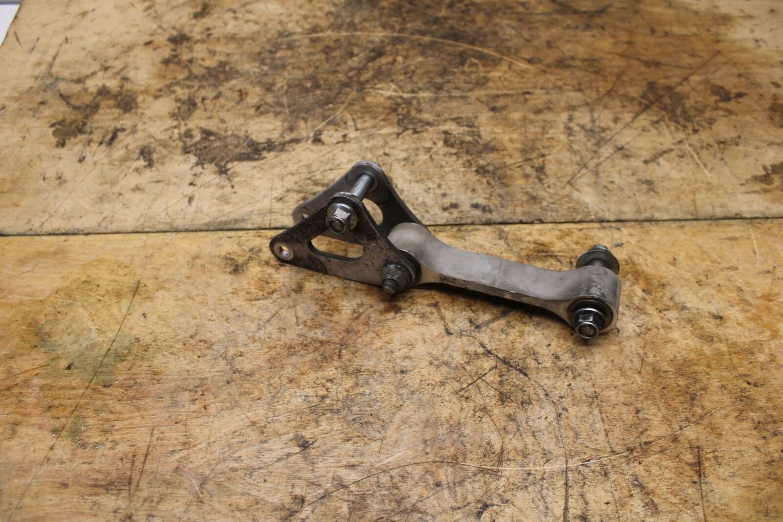 11-21 SUZUKI GSXR600 REAR DOGBONE SHOCK LINKAGE LINK BB346
