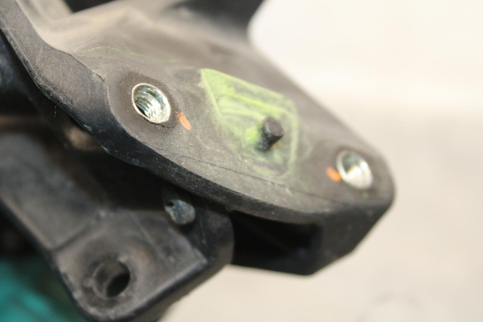 2011 Kawasaki Ninja ZX6R ZX600R RAM AIR INTAKE TUBE DUCT 39045-0039 BB587