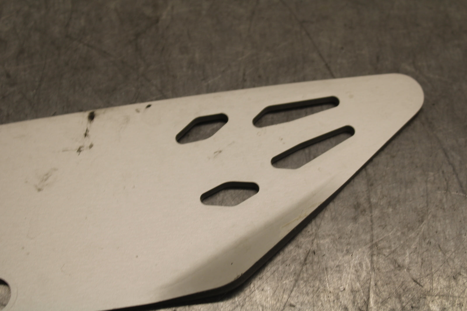 19-23 KAWASAKI NINJA ZX6R RIGHT REARSET REAR SET HEEL GUARD COVER  BB749