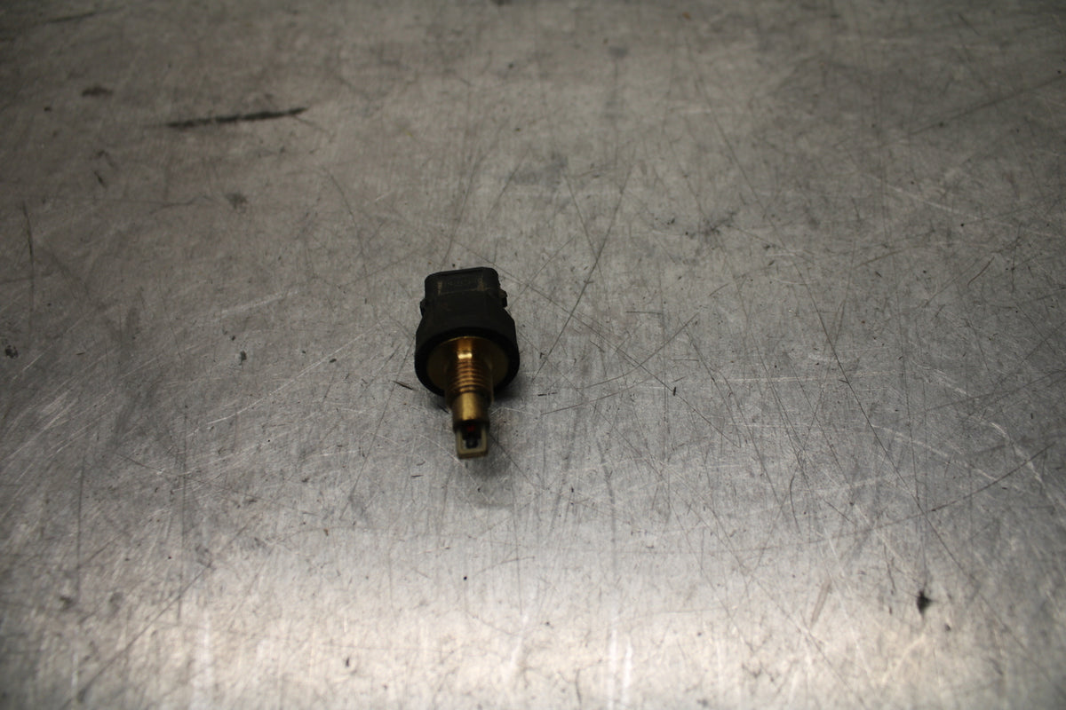 03-04 TRIUMPH DAYTONA 600  AIR BOX SENSOR BB745