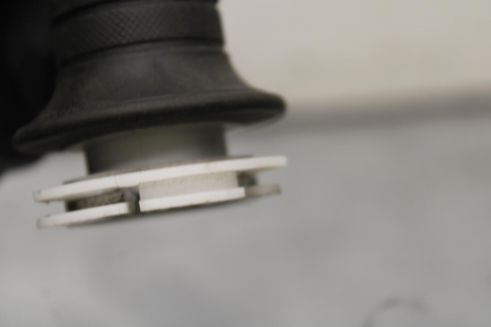 01-03 SUZUKI GSXR600 RIGHT THROTTLE GRIP BB633