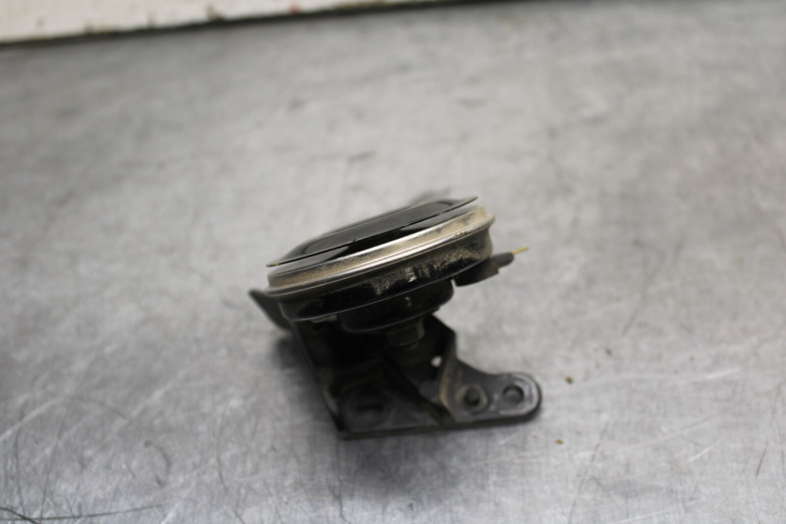 19-24 YAMAHA R3 HORN SIGNAL BB736