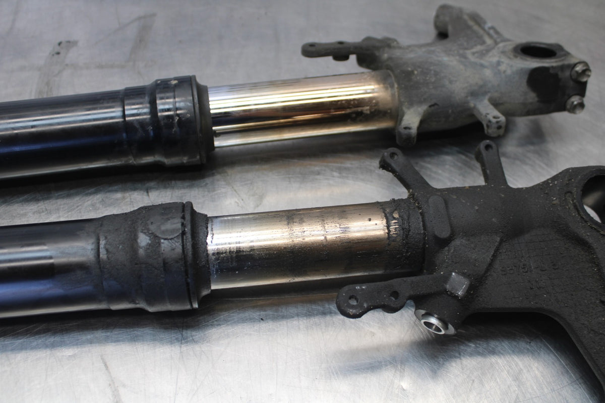 06-07 SUZUKI GSXR 600 FRONT FORKS SHOCK SUSPENSION SET PAIR BB863