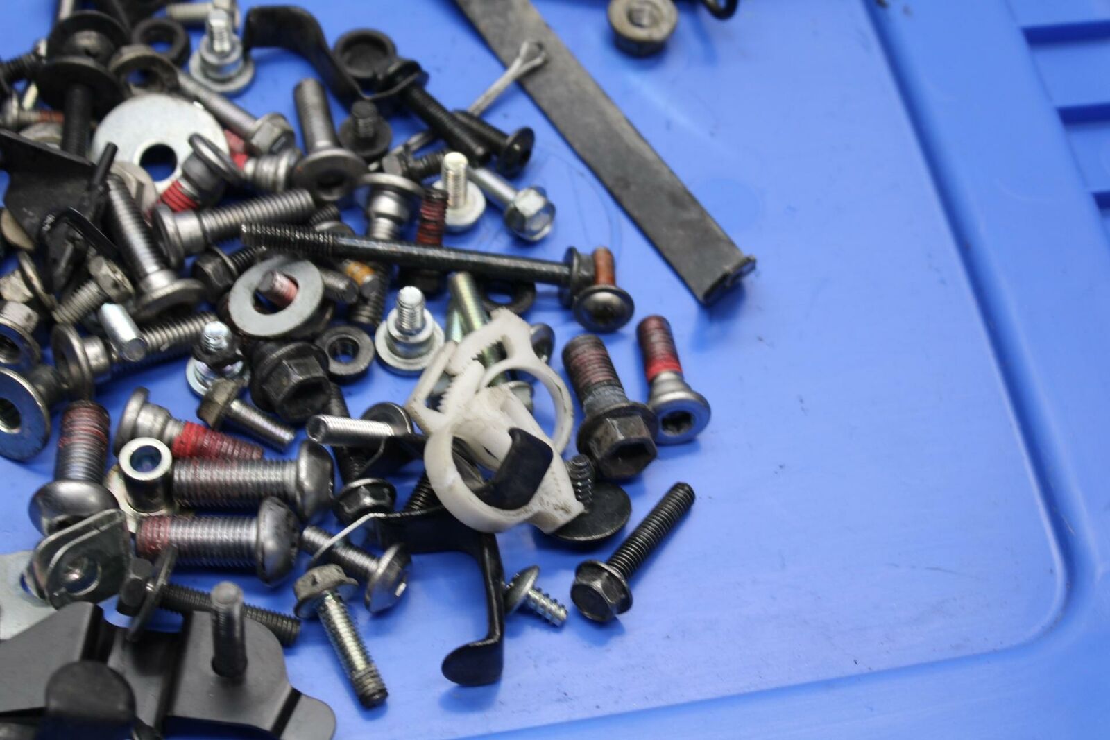 13-18 KAWASAKI NINJA ZX6R ENGINE MOTOR MOUNT STAY BRACKETS LEFTOVER BB304