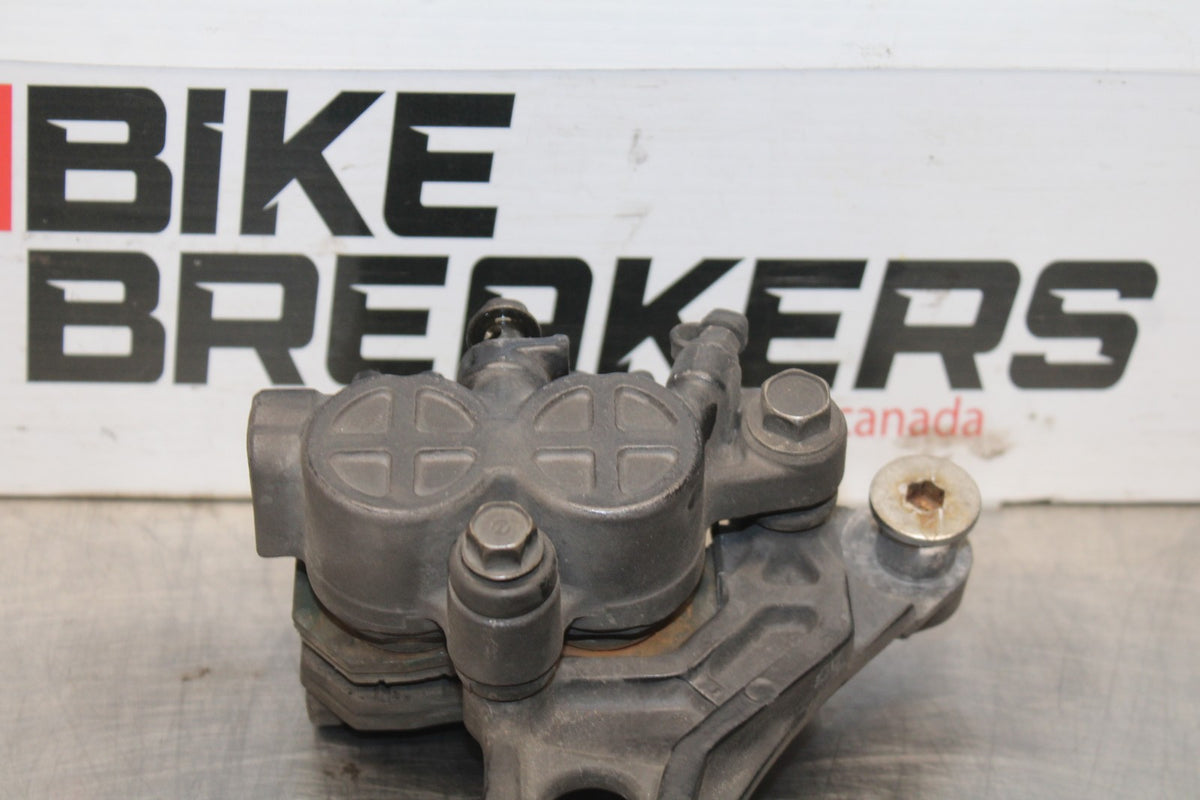 84 HONDA INTERCEPTOR 1000 VF1000F REAR BACK BRAKE CALIPER W MOUNT BRACKET BB878