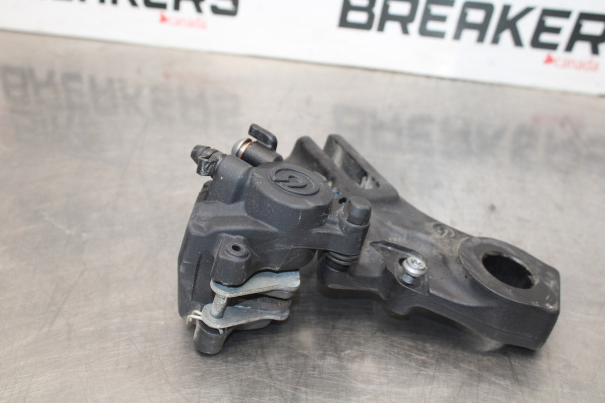 20-23 BMW F900R REAR BACK BRAKE CALIPER W MOUNT BRACKET BB923