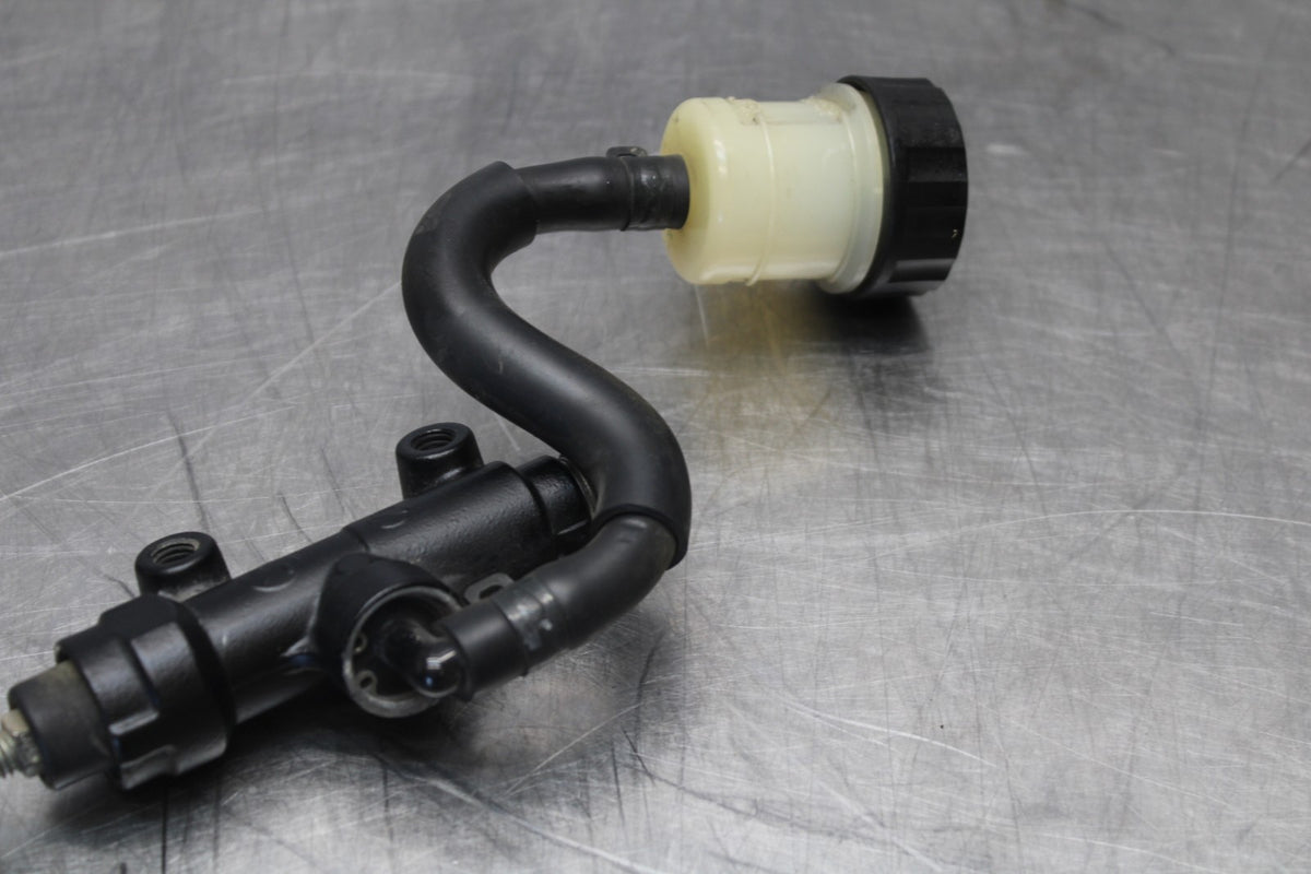08 KAWASAKI NINJA ZX10R REAR BACK BRAKE MASTER CYLINDER W RESERVOIR BB902