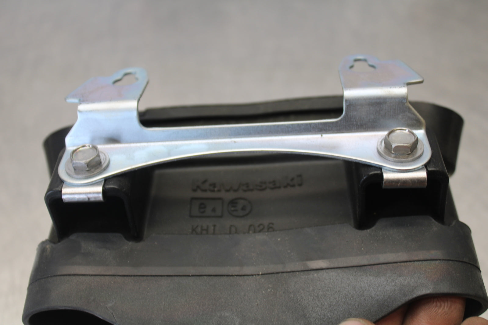 23-24 KAWASAKI NINJA ZX14R NEW!! RAM AIR INTAKE TUBE DUCT BB169