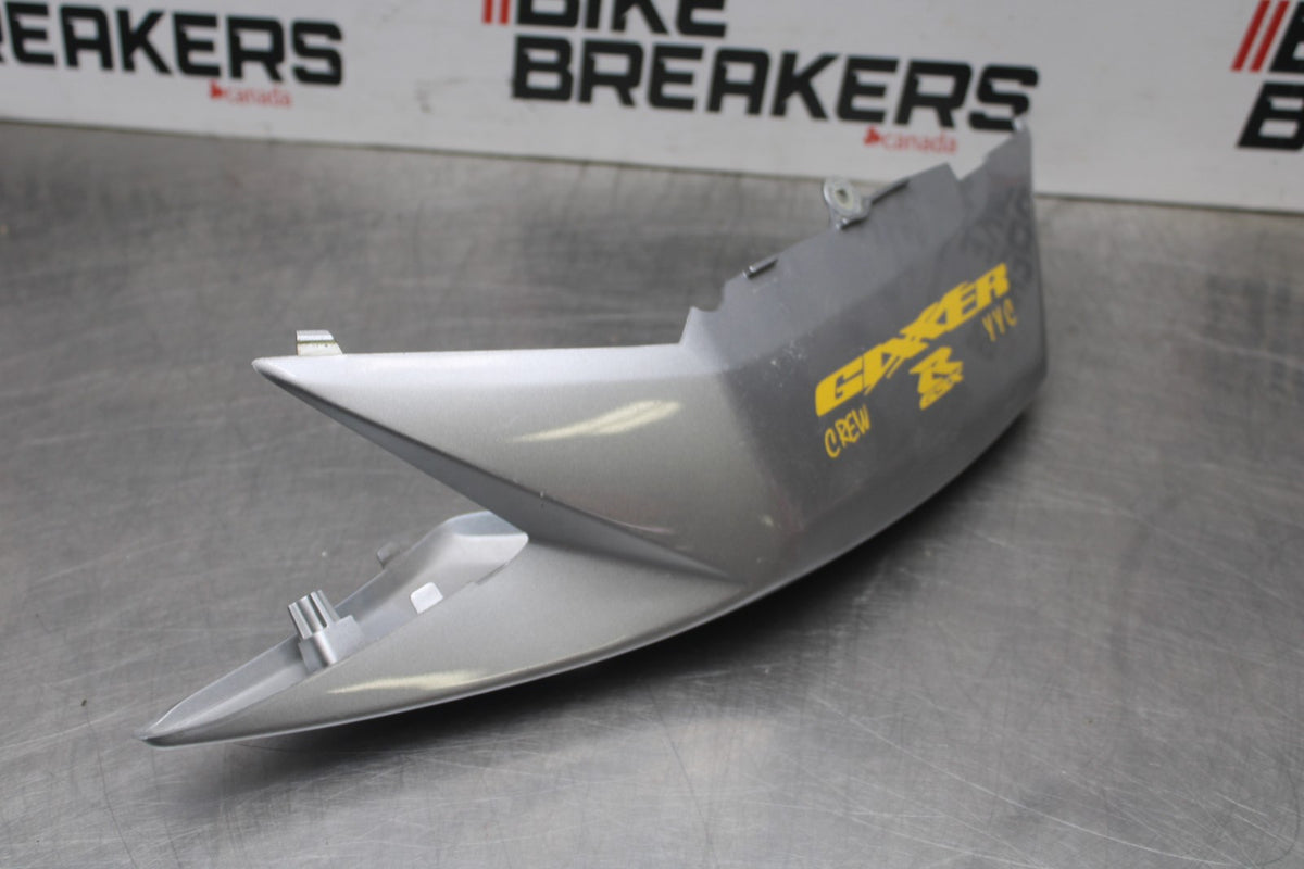 08-10 SUZUKI GSXR 600 LEFT REAR BACK TAIL FAIRING COWL SHROUD BB00