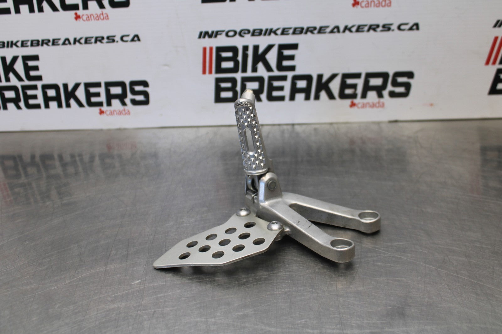 13-24 HONDA CBR600RR LEFT REARSET REAR SET DRIVER FOOT PEG REST STOP BB772