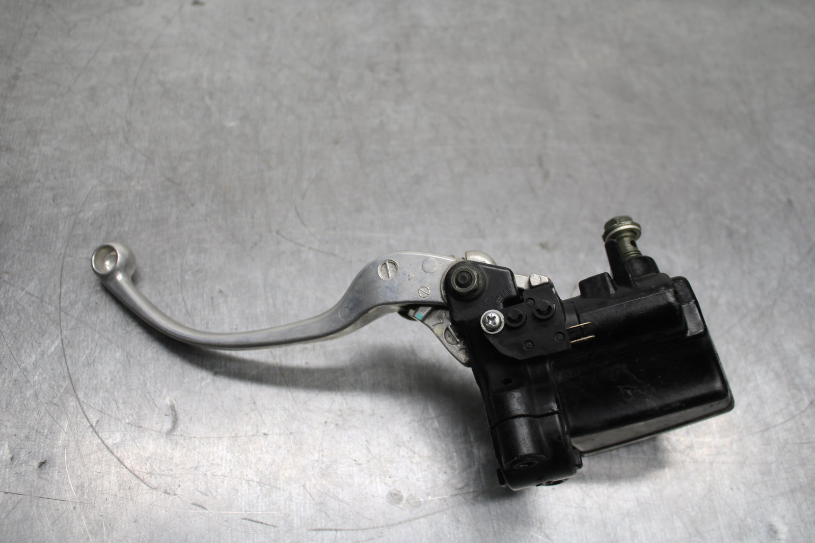07-09 KAWASAKI VERSYS 650 FRONT BRAKE MASTER CYLINDER w/ LEVER BB125