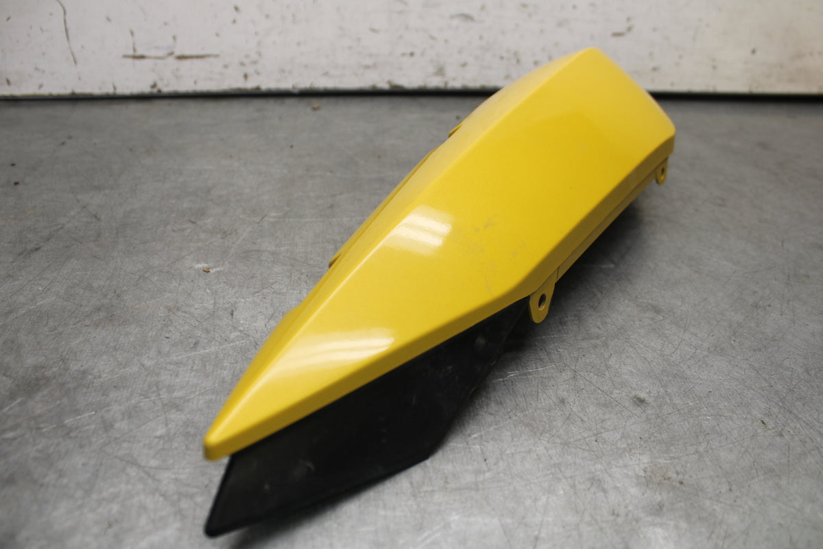 09-15 YAMAHA FZ6R RIGHT REAR BACK TAIL FAIRING COWL SHROUD  BB686