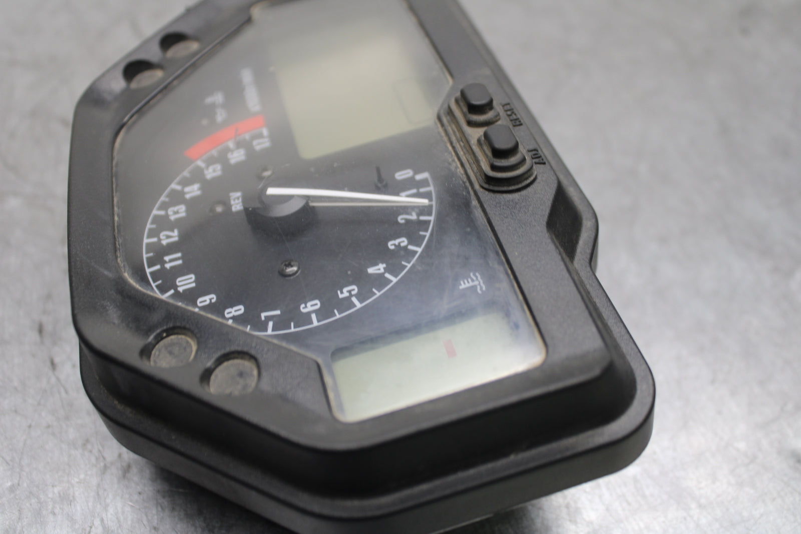 03-04 HONDA CBR600RR SPEEDO TACH GAUGES DISPLAY CLUSTER SPEEDOMETER BB614