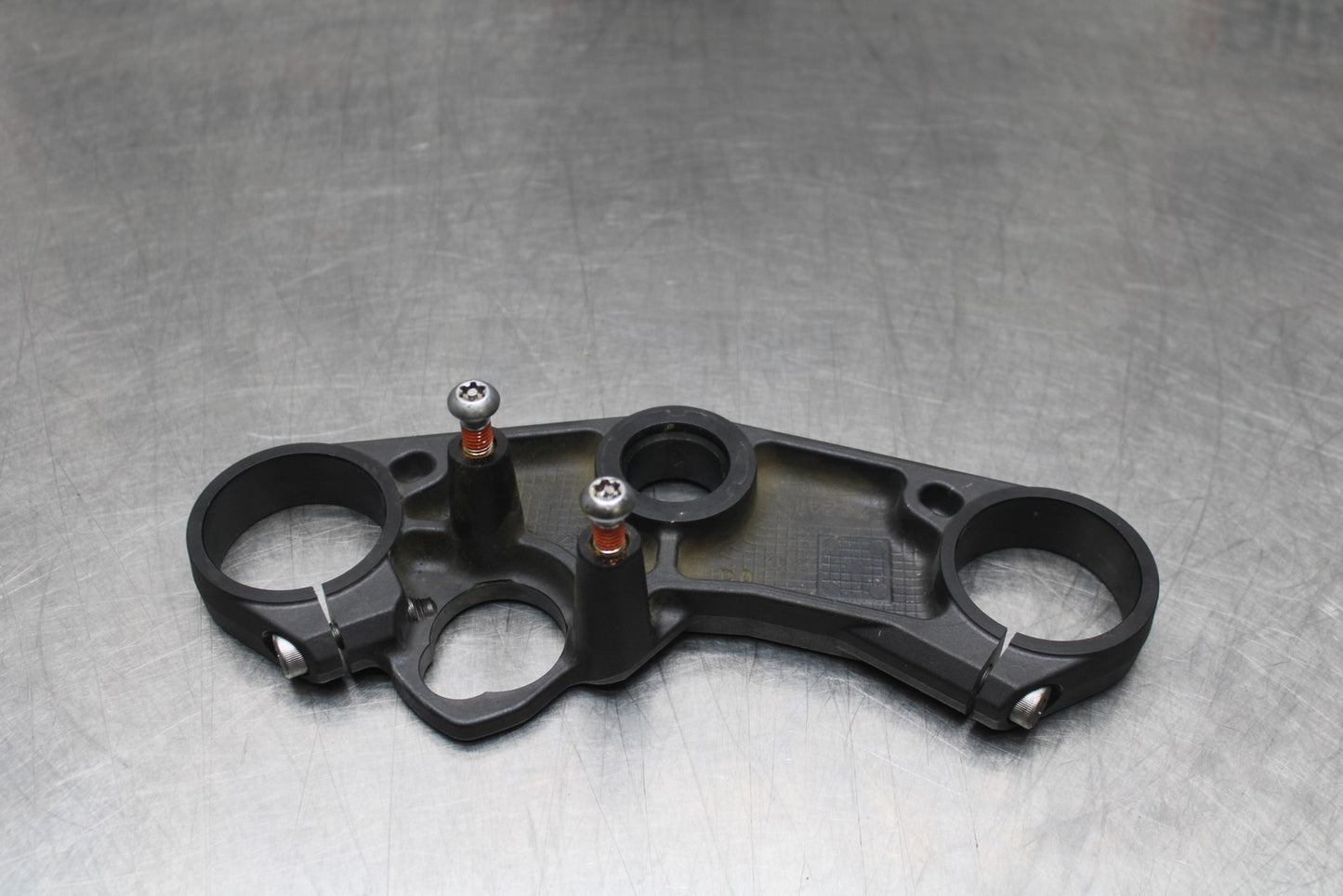 07 SUZUKI GSXR1000 FORKS UPPER TRIPLE TREE CLAMP BB770