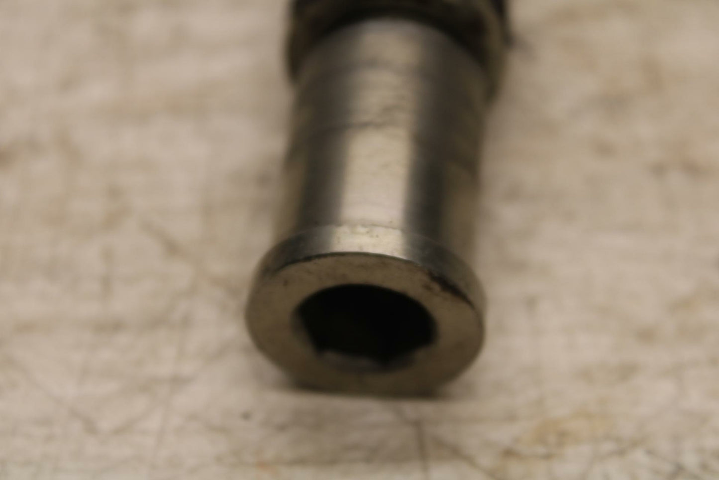 17-20 KAWASAKI NINJA 650 FRONT WHEEL RIM AXLE PIVOT BOLT BB364