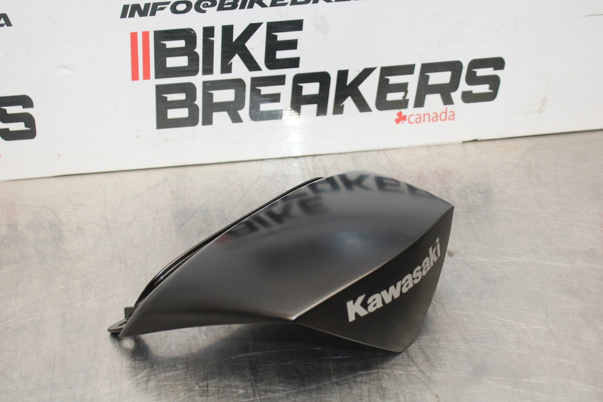 23-24 KAWASAKI NINJA ZX14R CENTER REAR BACK TAIL FAIRING COWL BB764