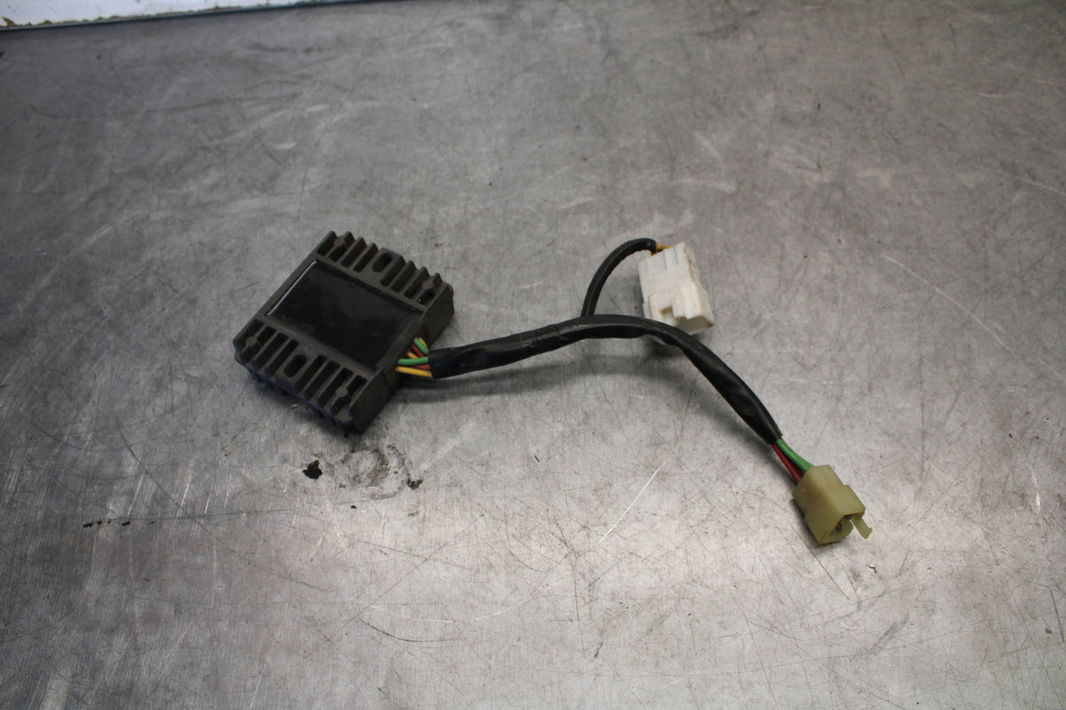 05-06 HONDA CBR600RR RECTIFIER VOLTAGE REGULATOR 31600-MEE-872 BB655