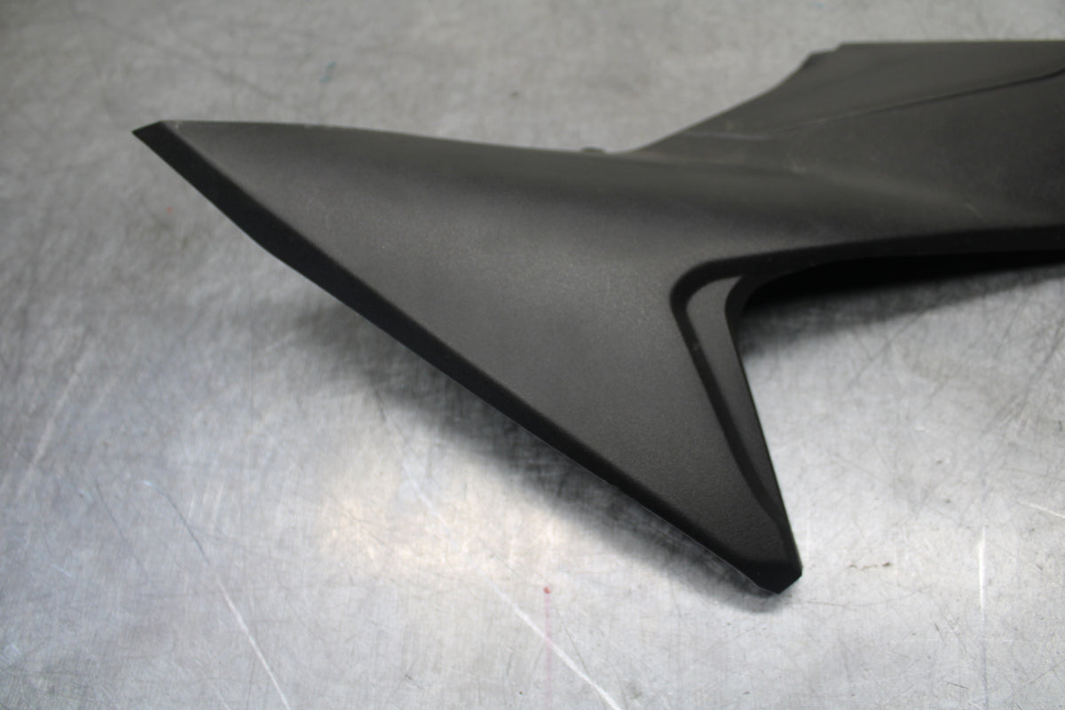 17-24 SUZUKI SV650 RIGHT GAS TANK FUEL CELL PANEL COVER TRIM COWL  BB706