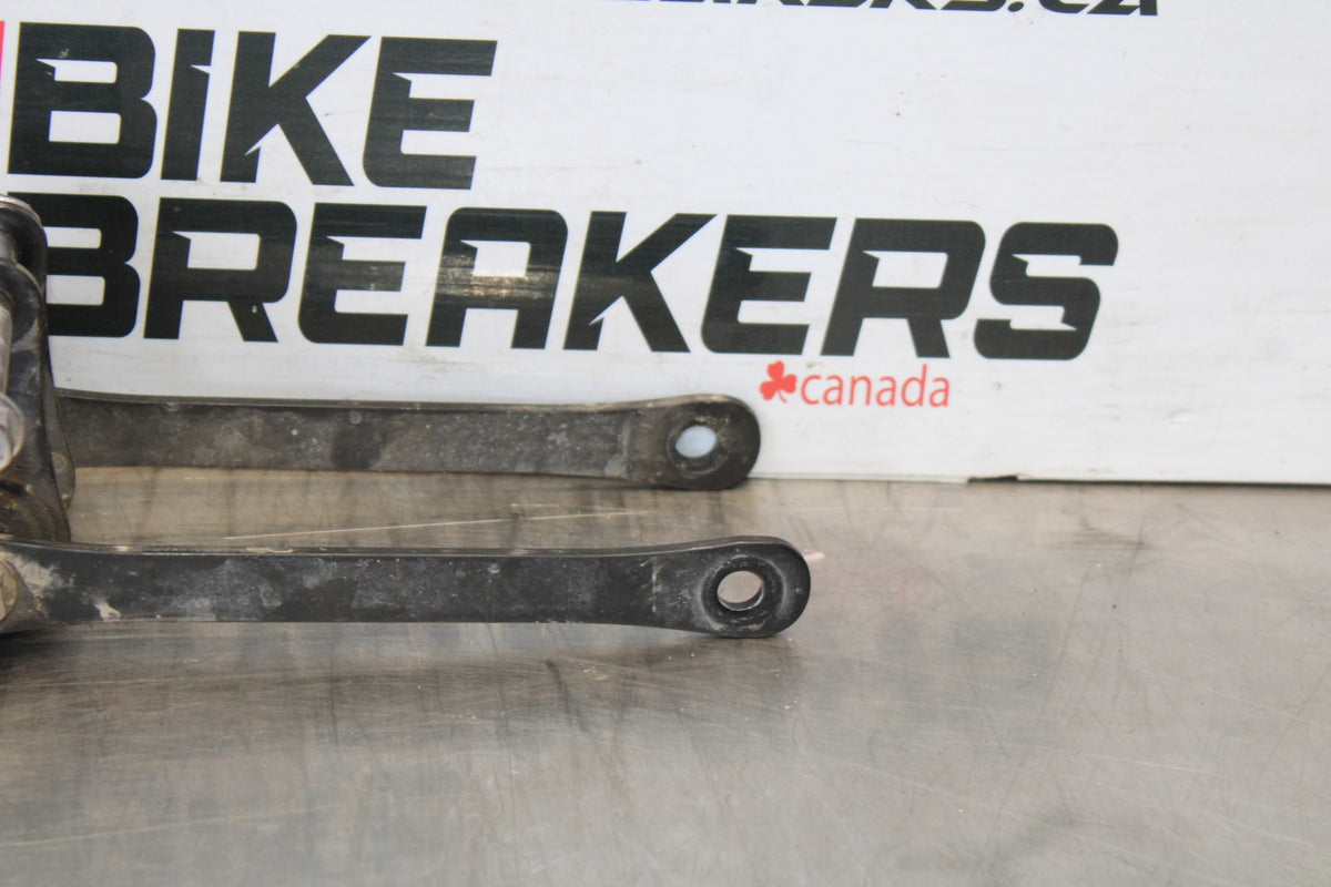 20 TRIUMPH STREET TRIPLE 765 REAR DOGBONE SHOCK LINKAGE LINK BB864