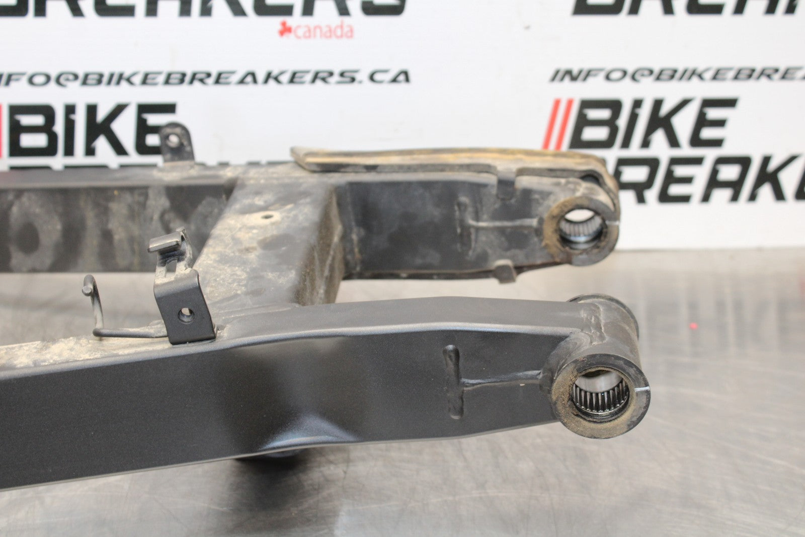 18-23 KAWASAKI NINJA 400 EX400 ABS REAR SWINGARM BACK SUSPENSION SWING ARM BB177