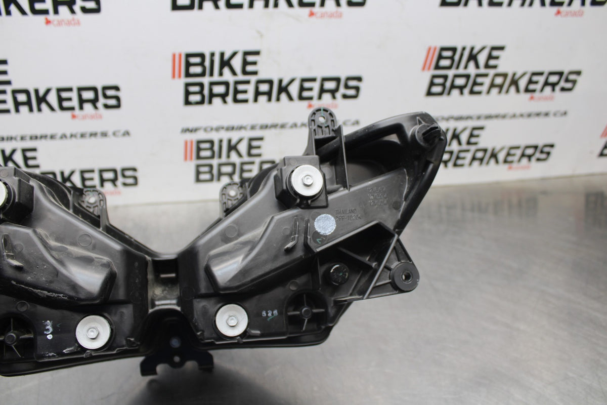 24-25 KAWASAKI NINJA ZX4RR FRONT HEADLIGHT HEAD LIGHT LAMP BB840