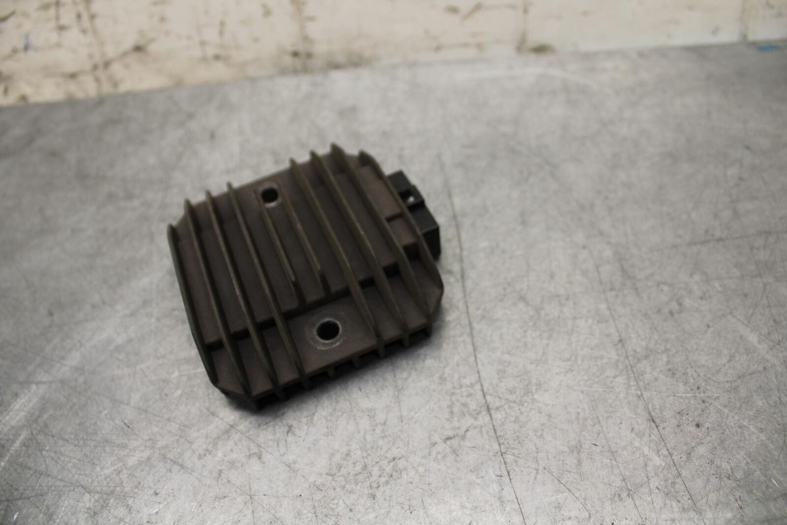 2001 Kawasaki Ninja ZX6 ZX600E RECTIFIER VOLTAGE REGULATOR BB547