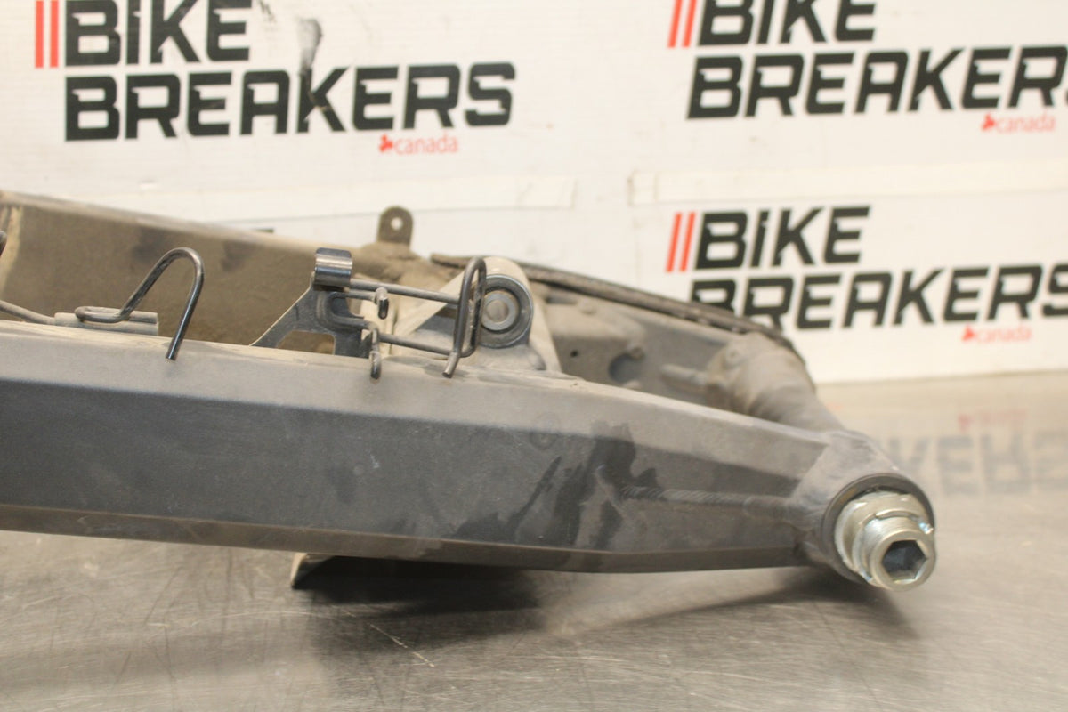 23 KAWASAKI Z900RS REAR SWINGARM BACK SUSPENSION SWING ARM BB935