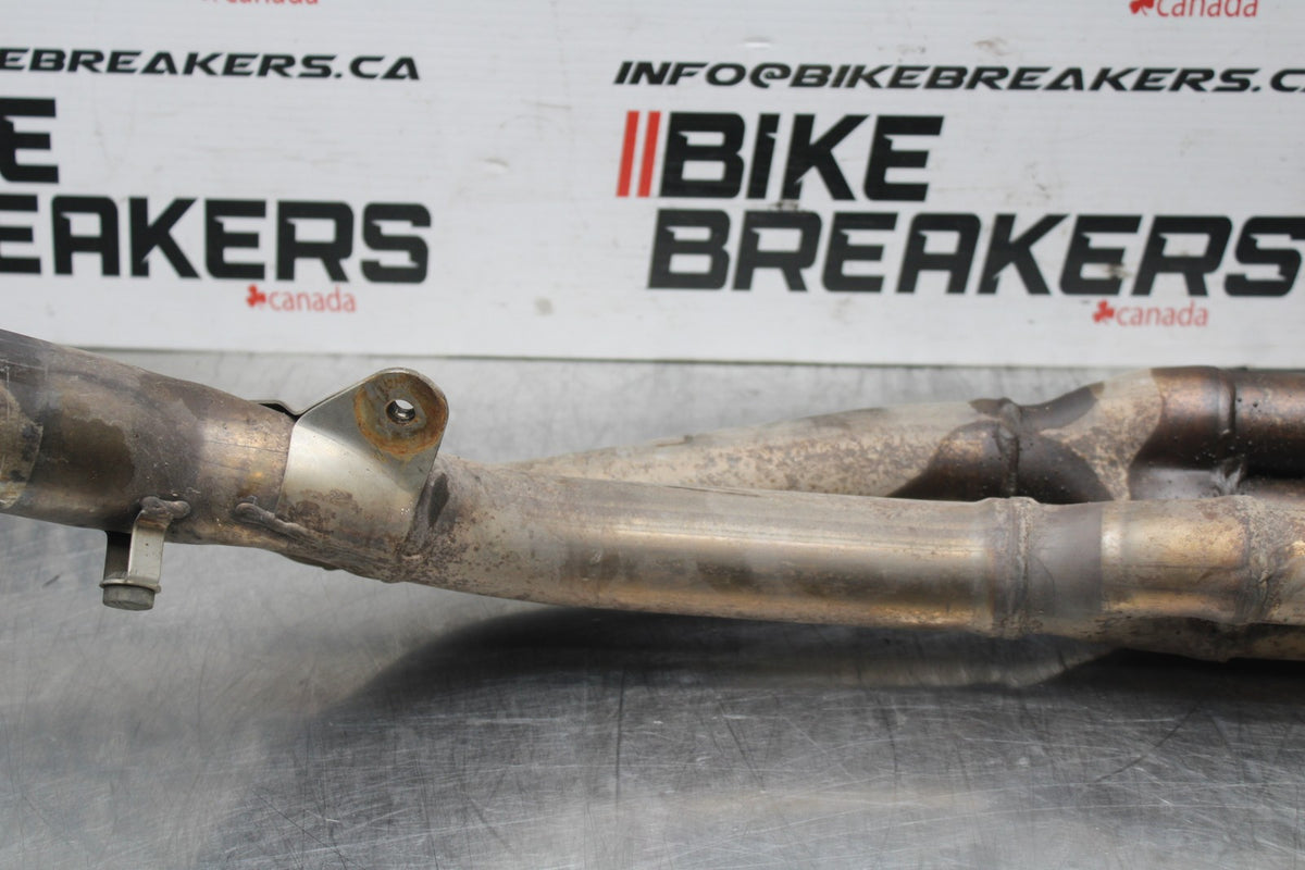 05 YAMAHA YZF R6 EXHAUST HEADER PIPES MANIFOLD BB814
