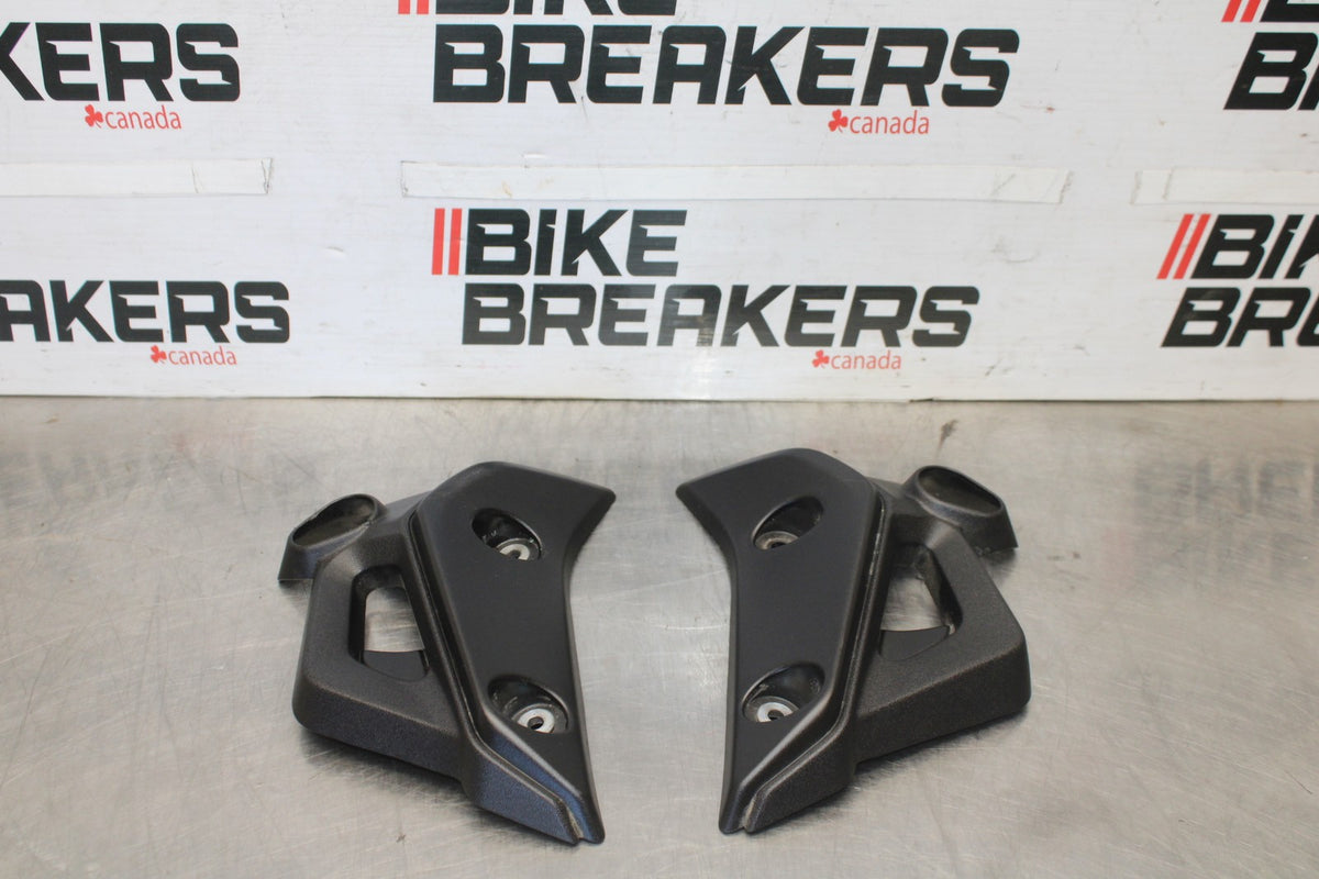 23-24 YAMAHA MT-07 ENGINE RADIATOR RADIATER SIDE COVER GUARDS BB927