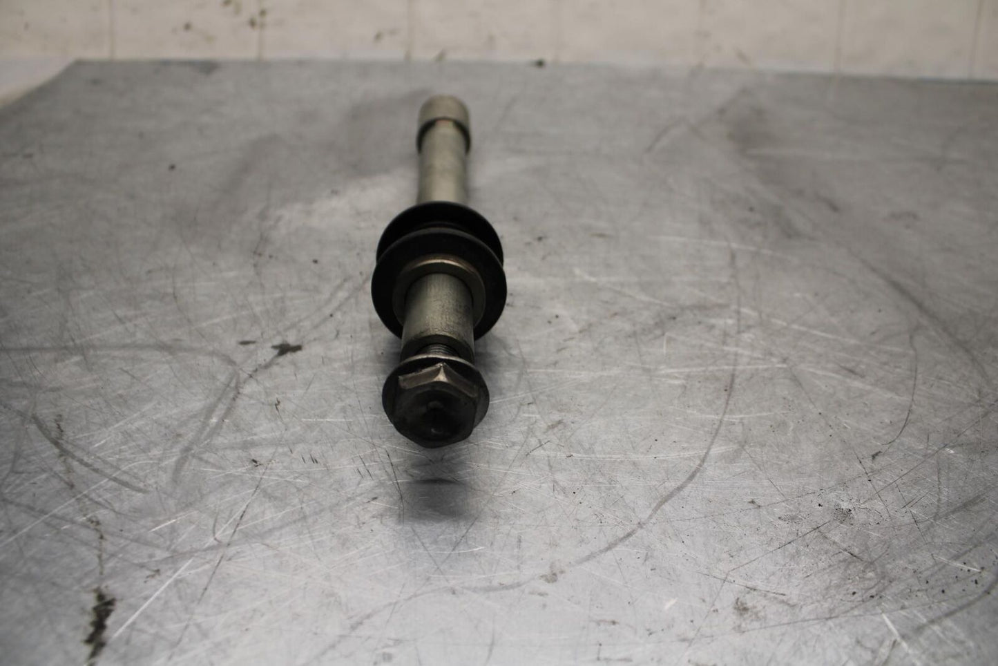 09-14 YAMAHA YZF R1 FRONT WHEEL RIM AXLE PIVOT BOLT  BB448