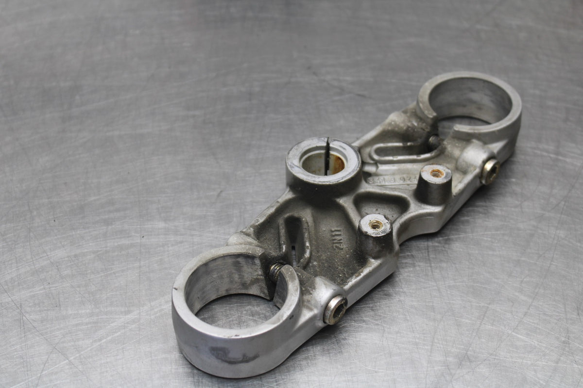 05 DUCATI SUPERSPORT 800 FORKS UPPER TRIPLE TREE CLAMP BB913