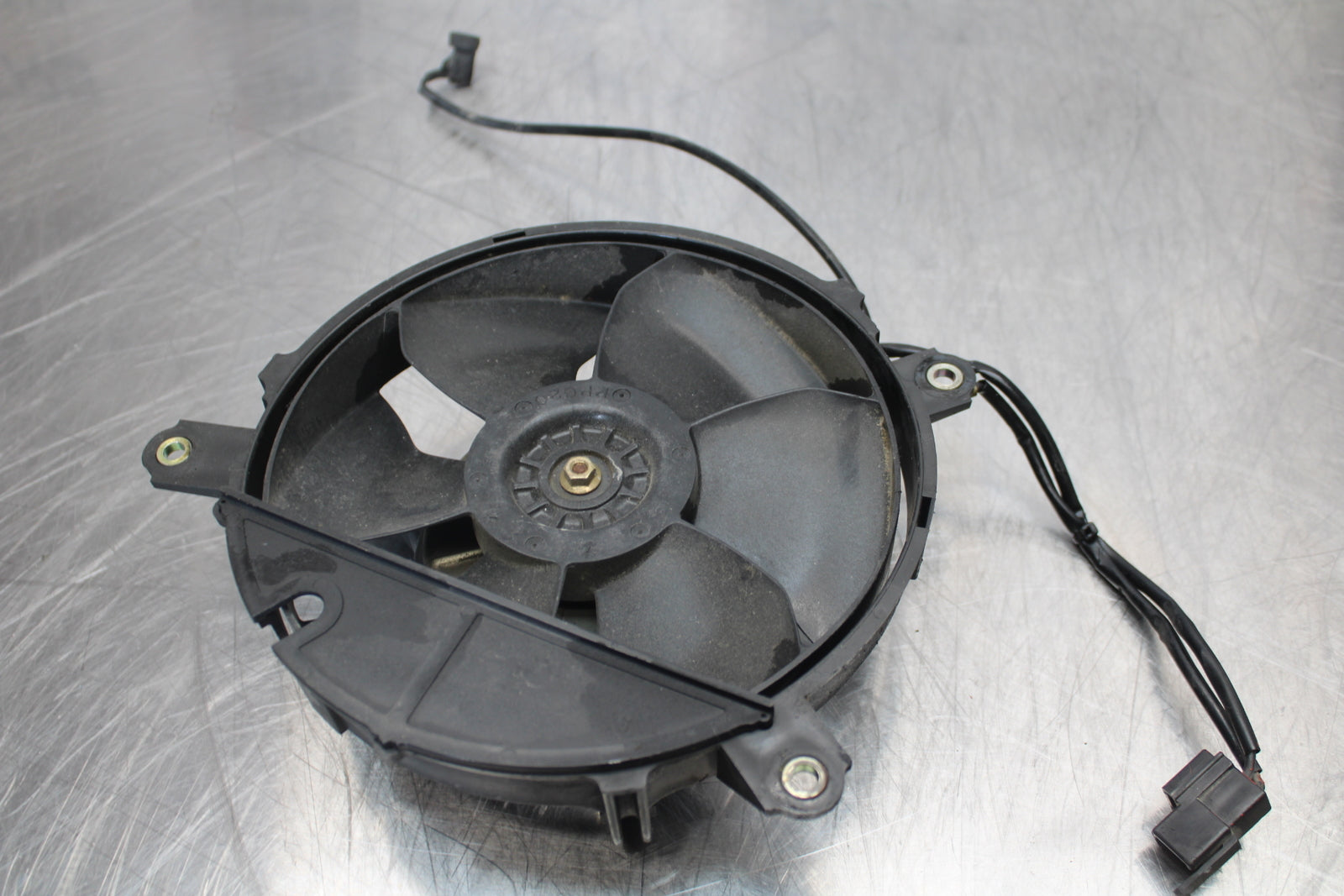 98-05 HONDA SUPER HAWK 1000 VTR1000F ENGINE RADIATOR COOLING FAN BB152