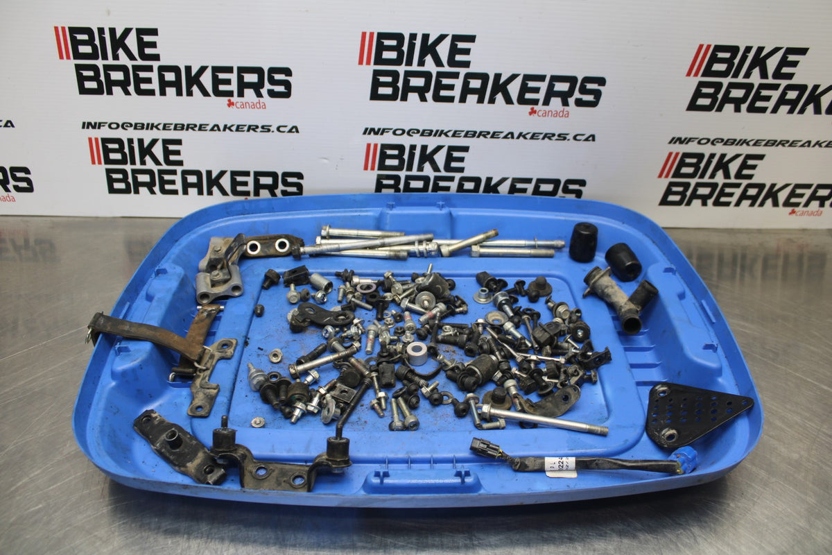 17-22 KTM 390 DUKE ENGINE MOUNTING BOLTS HARDWARE MOTOR SCREWS BB180