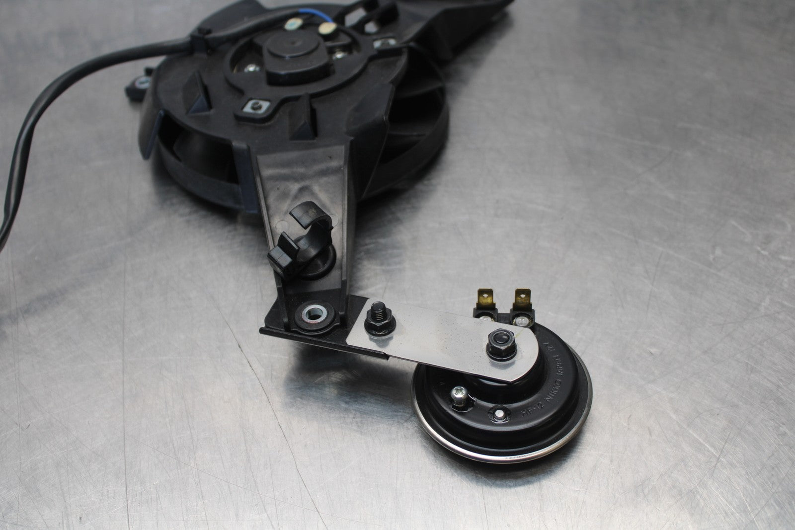 23-24 YAMAHA MT-07 ENGINE RADIATOR COOLING FAN BB194
